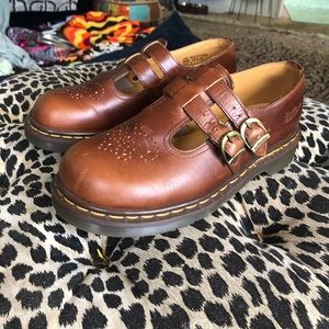 Vintage brown maryjane dr martens